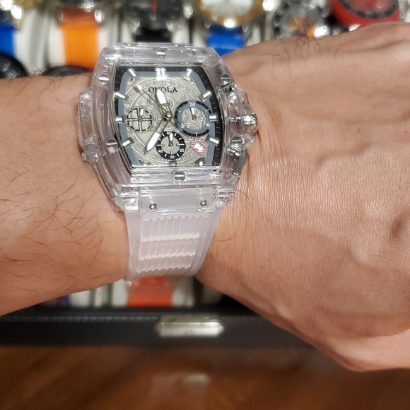 Transparent Clear Men Unisex Watch Skeleton Tonneau Hollow Fashion ONOLA Quartz - Picture 6 of 12